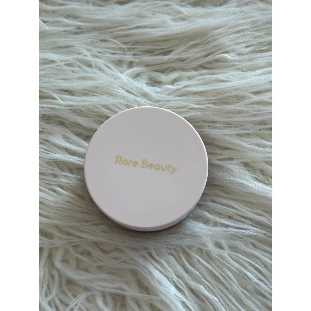 Rare Beauty Always an Optimist Soft Radiance Setting Powder Deep